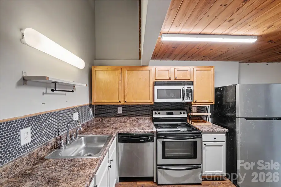 201 S Hoskins Road #316, Charlotte, NC 28208 - #2