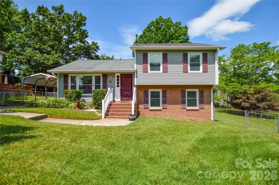 518 Vinecrest Drive, Matthews, NC 28105 - #2