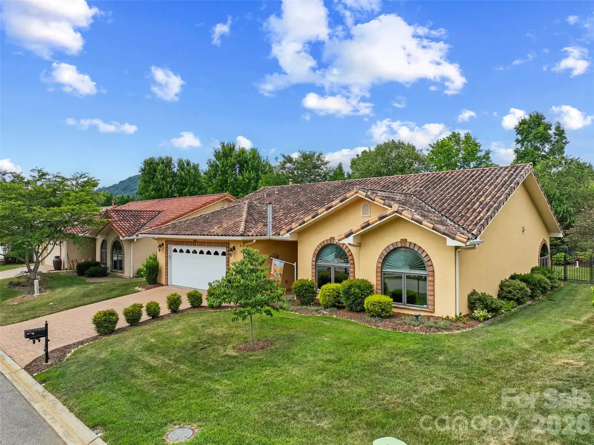 19 Pacifico Drive, Asheville, NC 28806 - #1