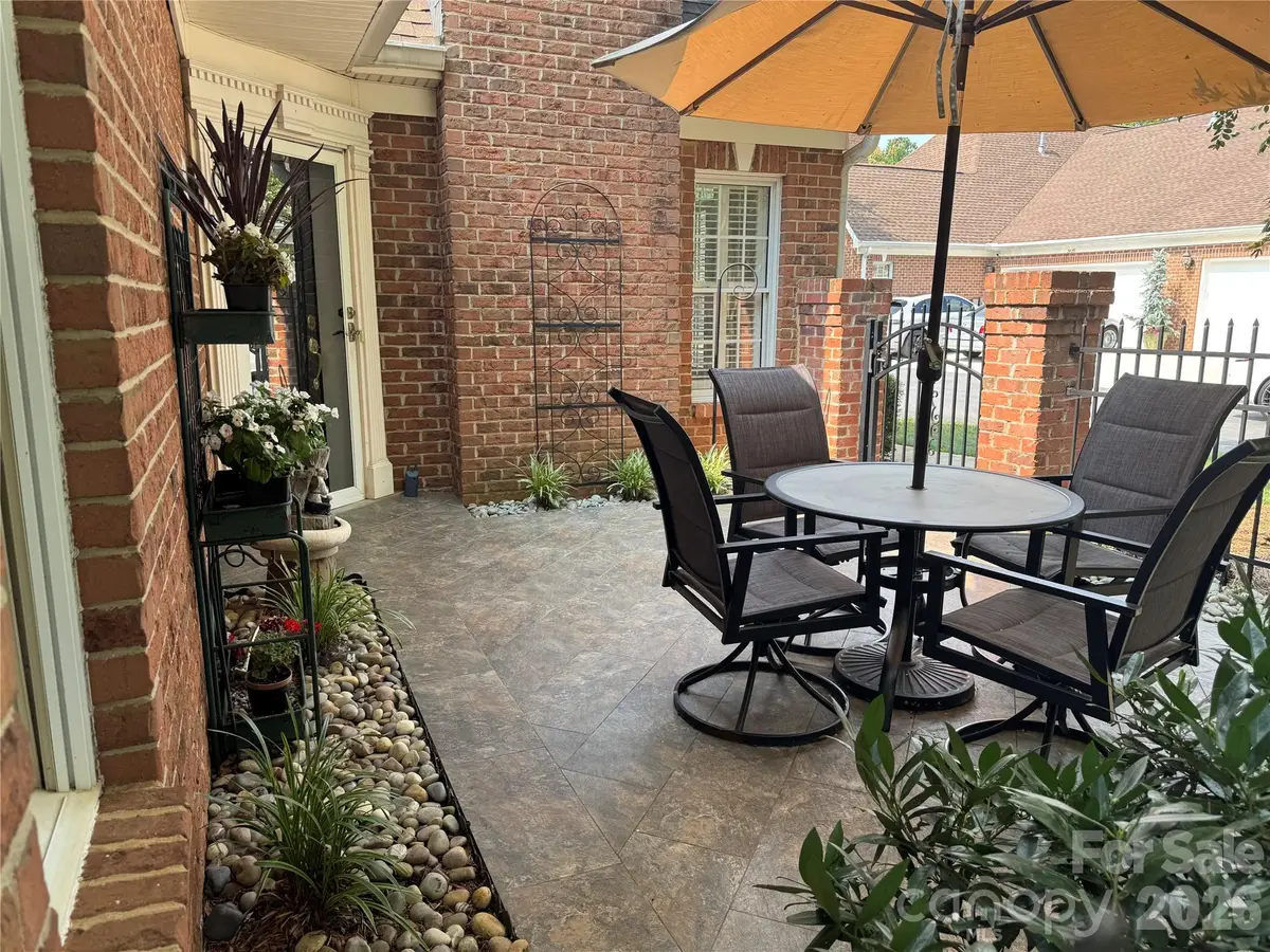 7424 Hurstbourne Green Drive, Charlotte, NC 28277 - #1