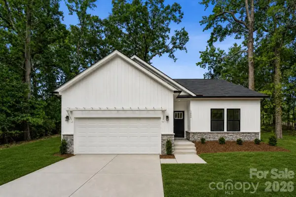 1004 Oak Hill Drive, Monroe, NC 28112