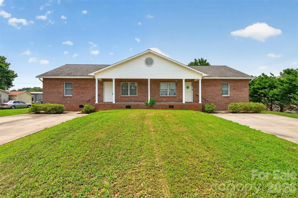 1535 & 1537 23rd Street Ne, Hickory, NC 28601 - #1