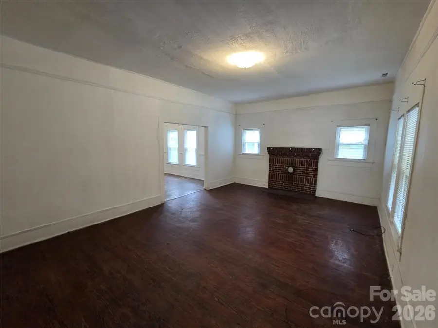 421 N Salisbury Avenue, Spencer, NC 28159 - #3