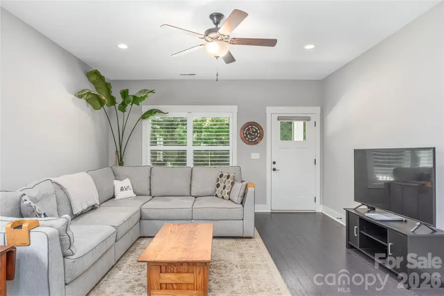 21 Crayton Park Drive, Asheville, NC 28803 - #2