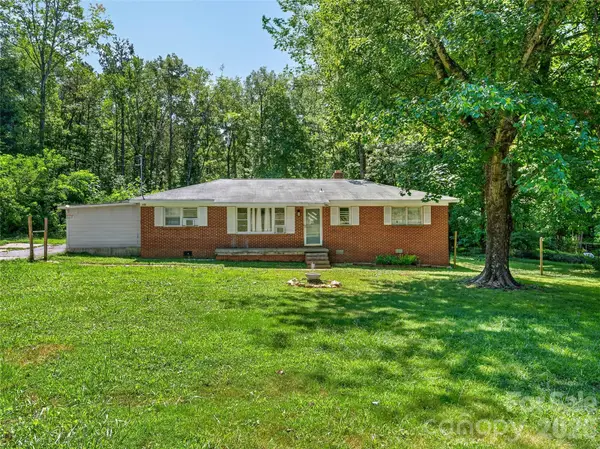 604 Belue Mill Road, Landrum, SC 29356