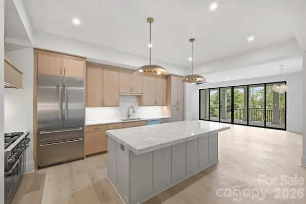 409 Queens Road #301, Charlotte, NC 28207