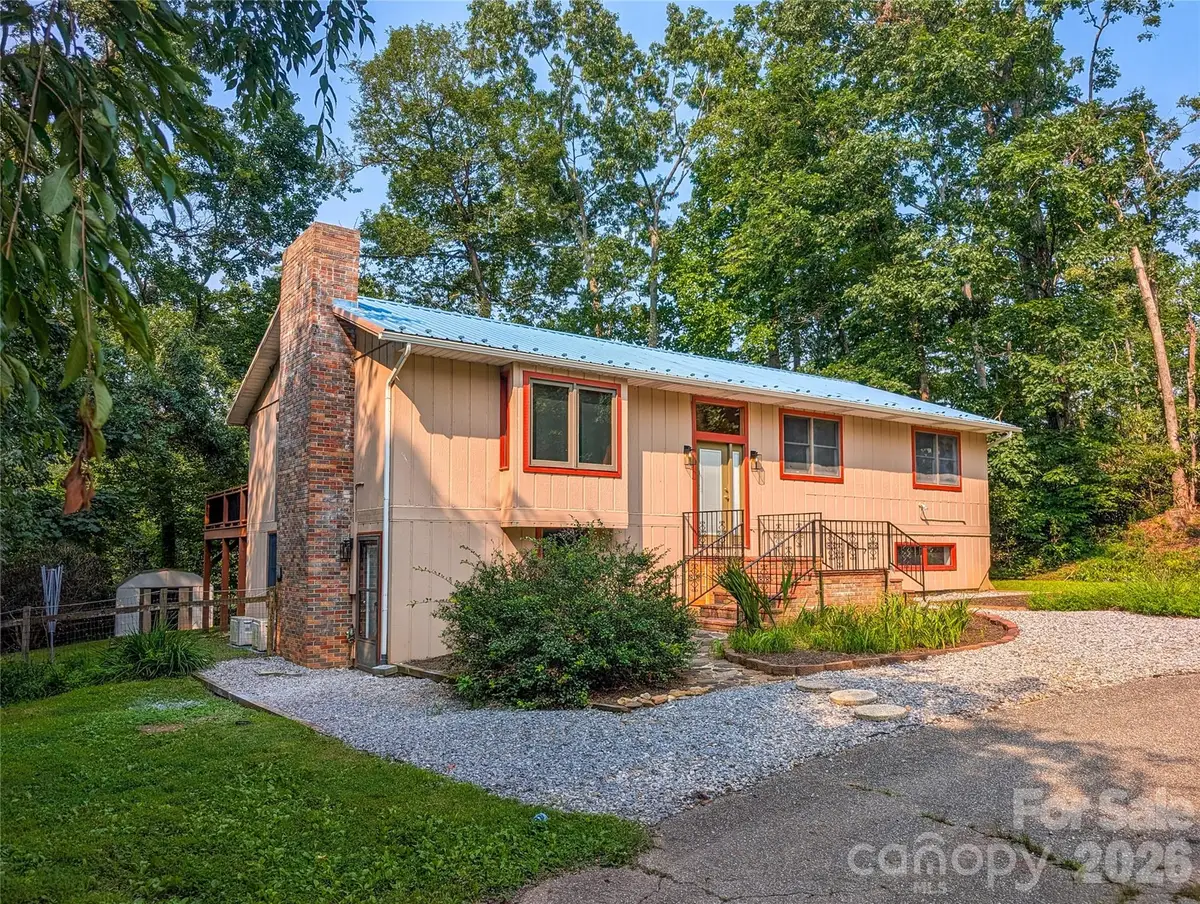 328 Wooded Valley Lane, Burnsville, NC 28714 - #1