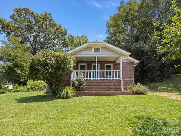 49 East Street, Asheville, NC 28803
