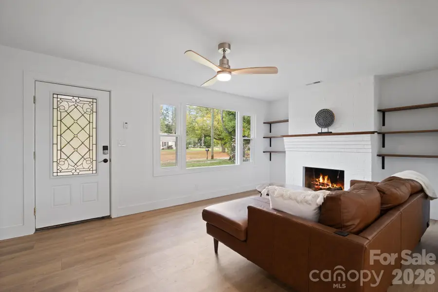 80 Clarendon Road, Asheville, NC 28806 - #2