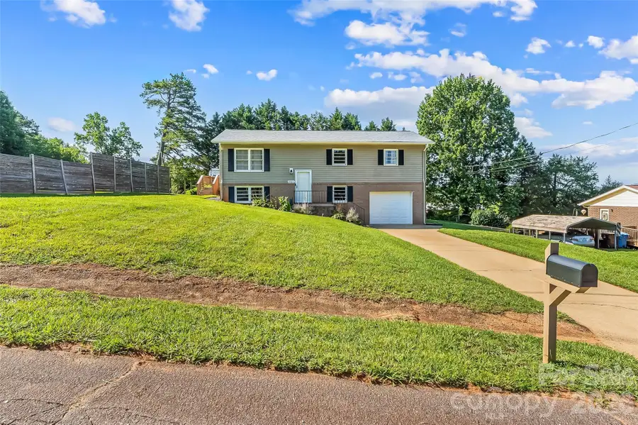 4405 Landing Court, Hickory, NC 28602 - #3
