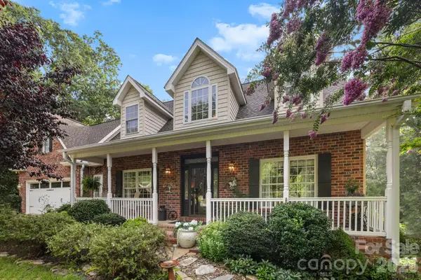 254 Kanuga Forest Drive, Hendersonville, NC 28739