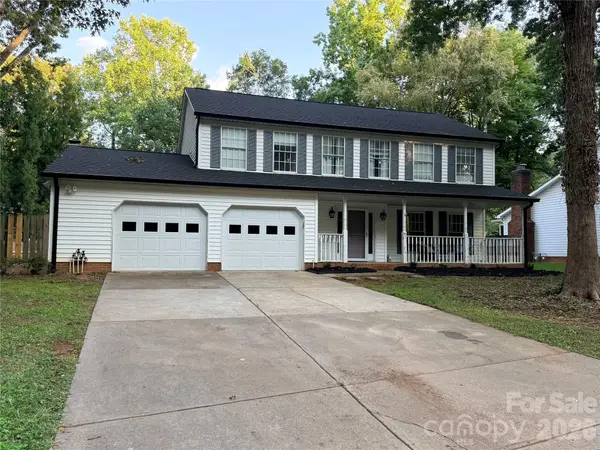 2512 Crescent Knoll Drive, Matthews, NC 28105