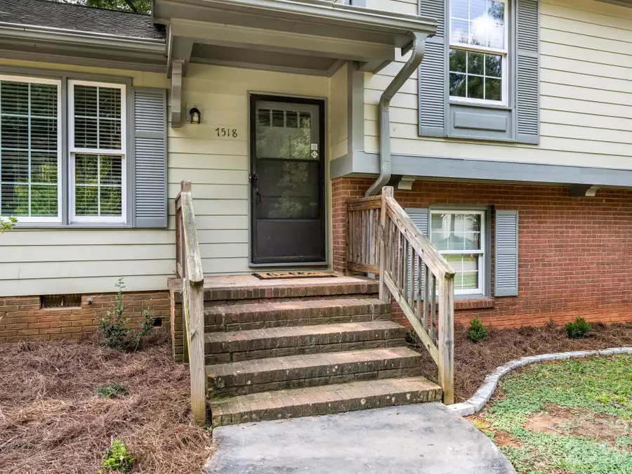 7518 Riding Trail Road, Charlotte, NC 28212 - #2