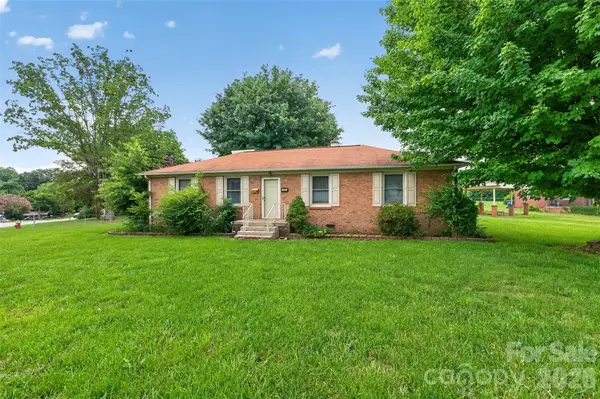 165 34th Street Nw, Hickory, NC 28601