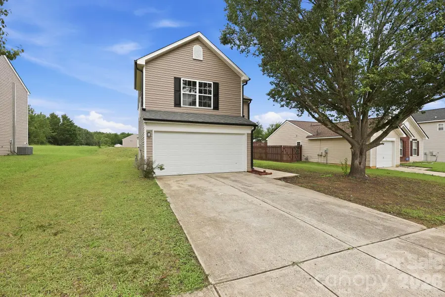 8207 Belmont Stables Drive, Charlotte, NC 28216 - #2