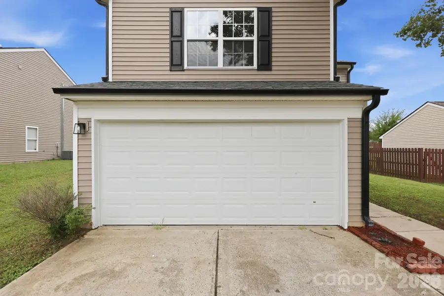8207 Belmont Stables Drive, Charlotte, NC 28216 - #3