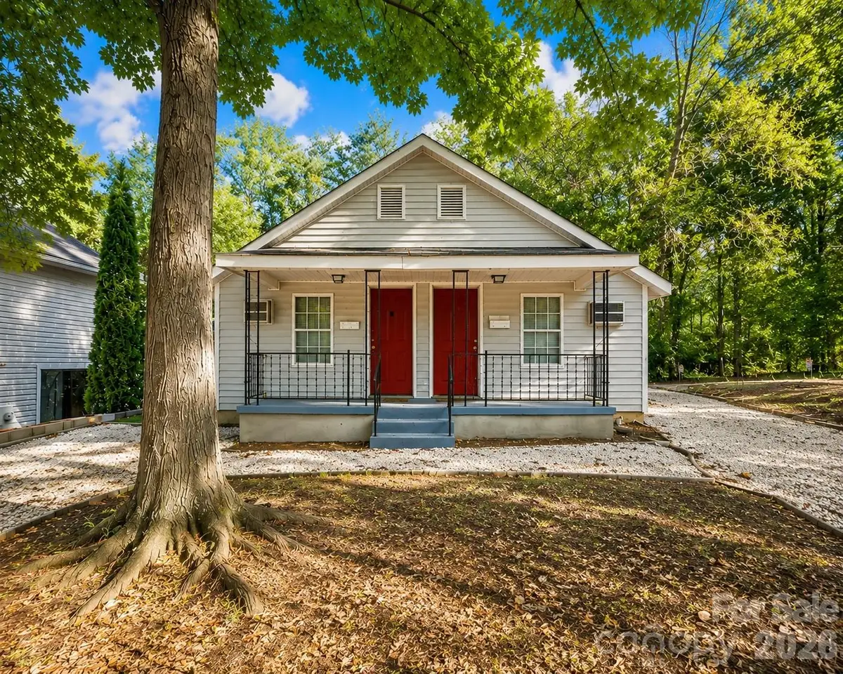 532 E Iredell Avenue, Mooresville, NC 28115 - #1