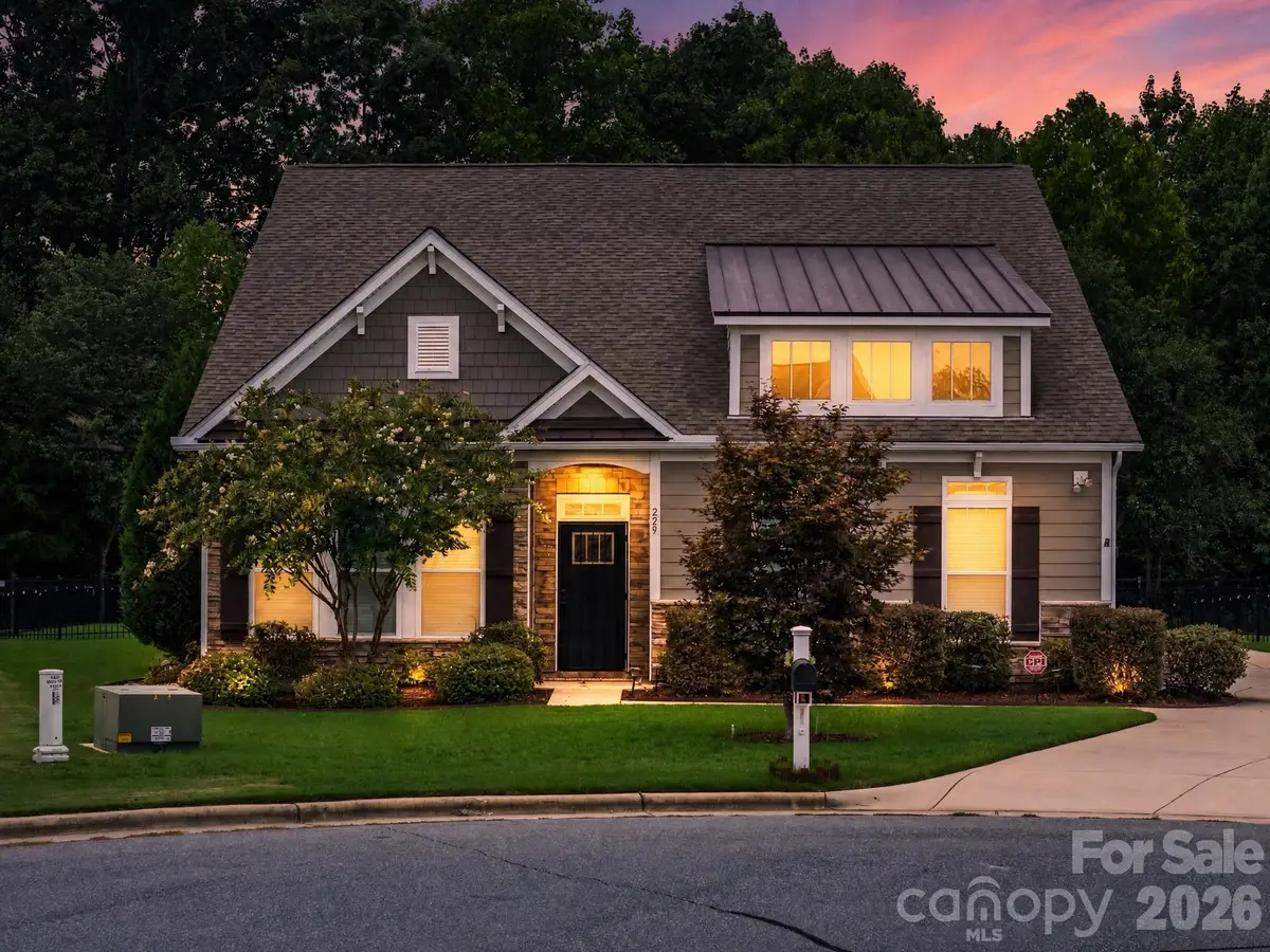 229 Hunters Hill Drive, Statesville, NC 28677 - #1