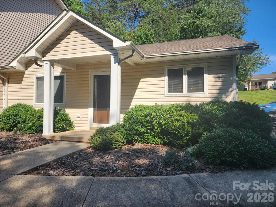 3236 White Oak Court, Claremont, NC 28610 - #3