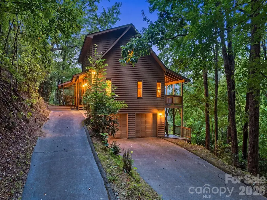 808 Nottingham Road, Maggie Valley, NC 28751 - #2