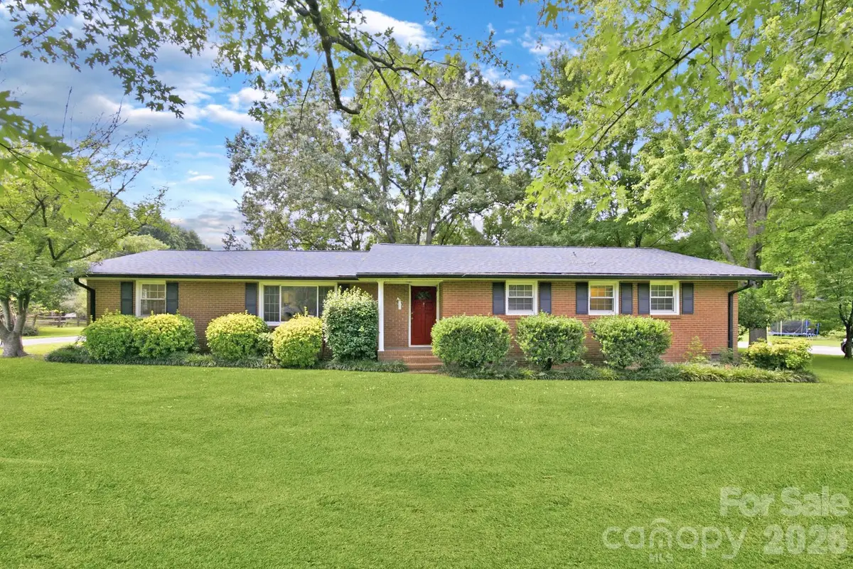 13128 Blacksmith Court, Matthews, NC 28105 - #1