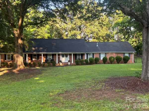 412 Brackenbury Lane, Charlotte, NC 28270