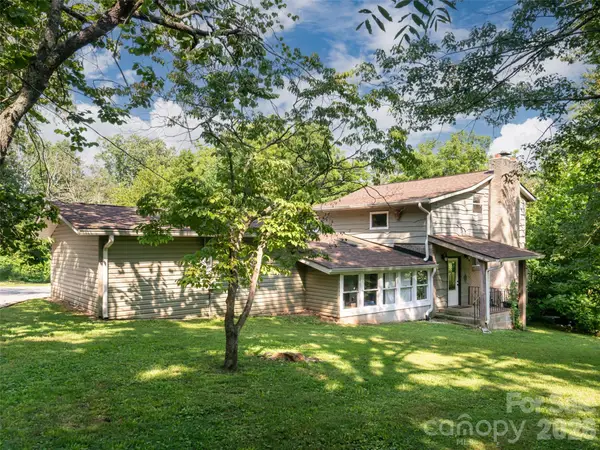 61 Sherwood Forest Drive, Arden, NC 28704