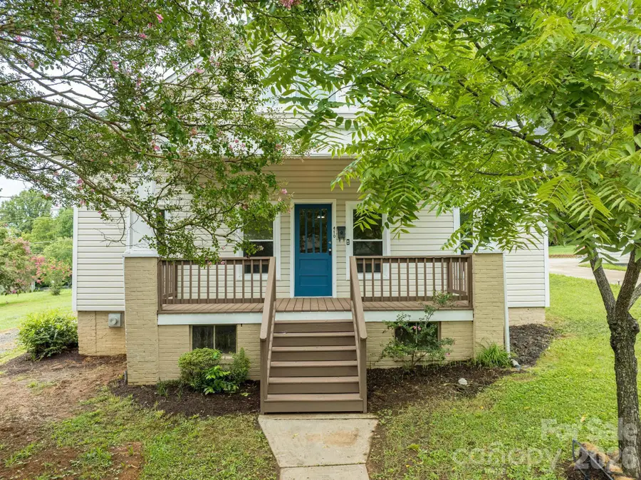 410 Spruce Street Sw, Lenoir, NC 28645 - #2