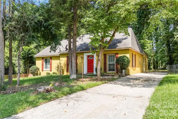 6317 Old Coach Road, Charlotte, NC 28215