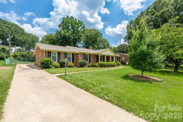 5022 Cheviot Road, Charlotte, NC 28269