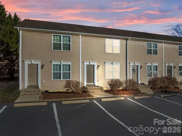 2 Meadow Glen Drive, Fletcher, NC 28732