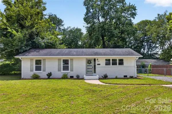 3826 Sudbury Road, Charlotte, NC 28205
