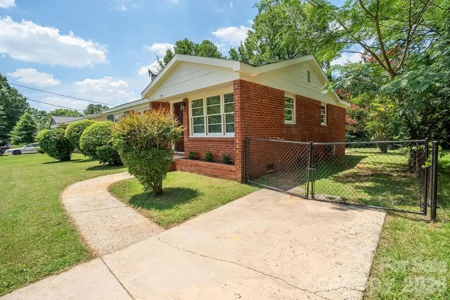 1351 Orvis Street, Charlotte, NC 28216 - #3