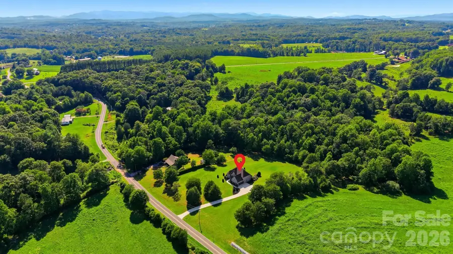 8040 Young Road, Hickory, NC 28602 - #3