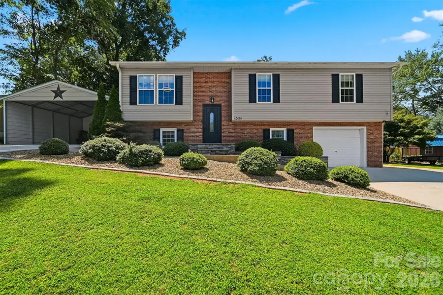 4536 Kings Circle, Hickory, NC 28602 - #2