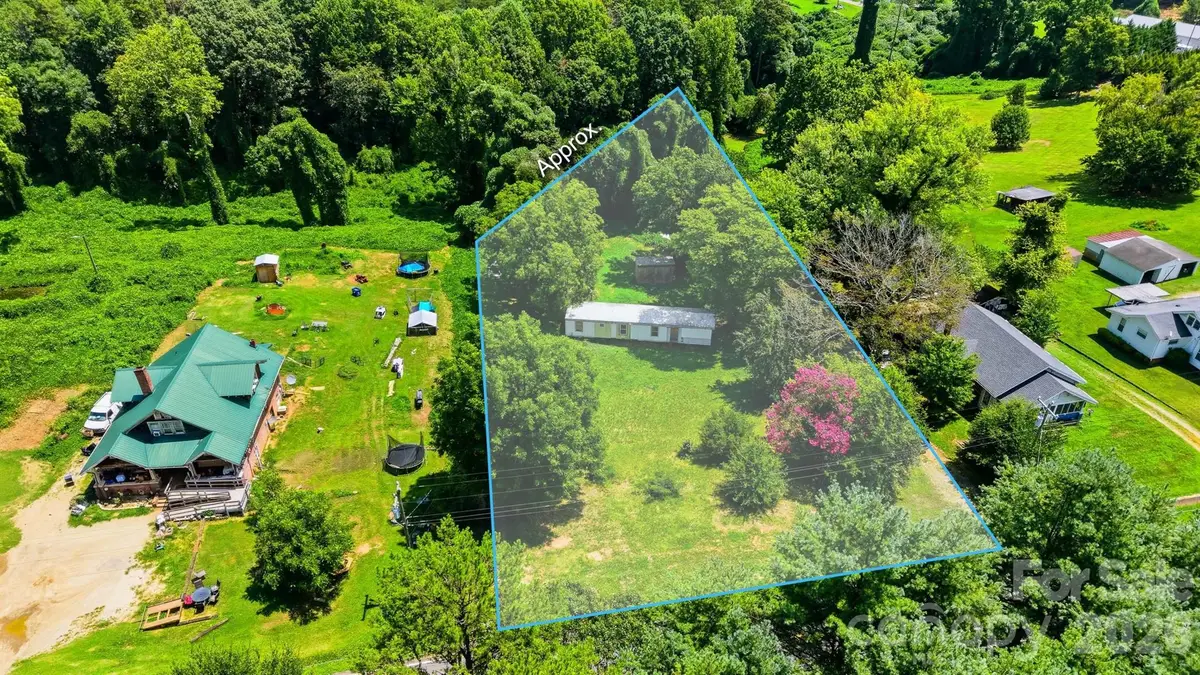 136 South Main Street, Granite Falls, NC 28630 - #1