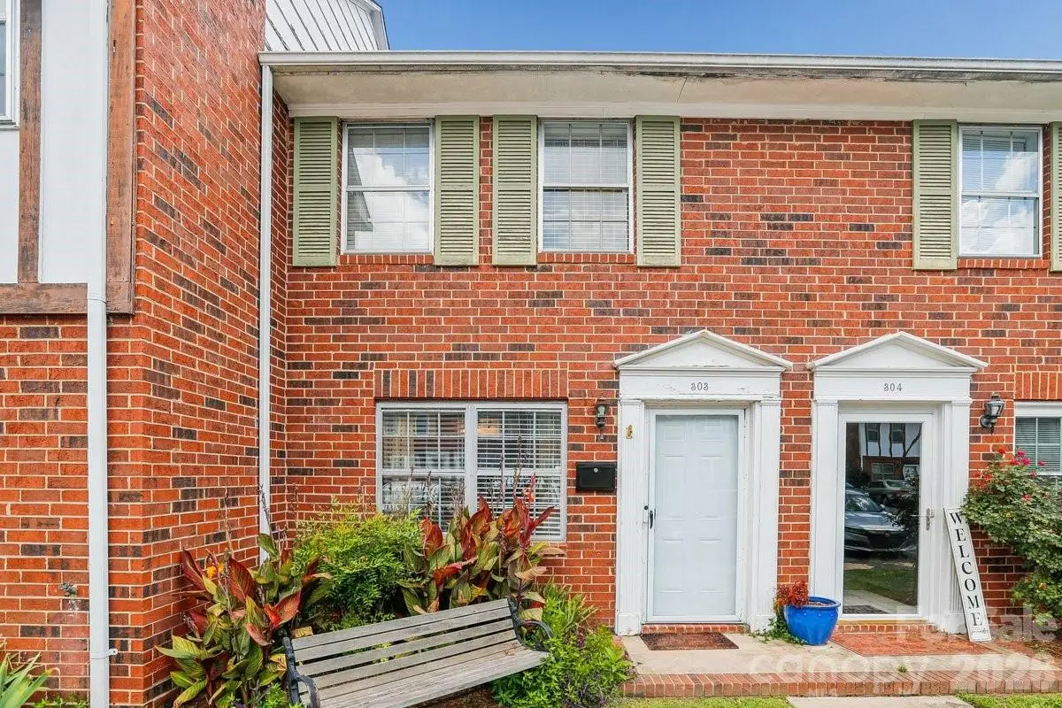 1300 Larchmont Place #303, Salisbury, NC 28144 - #1