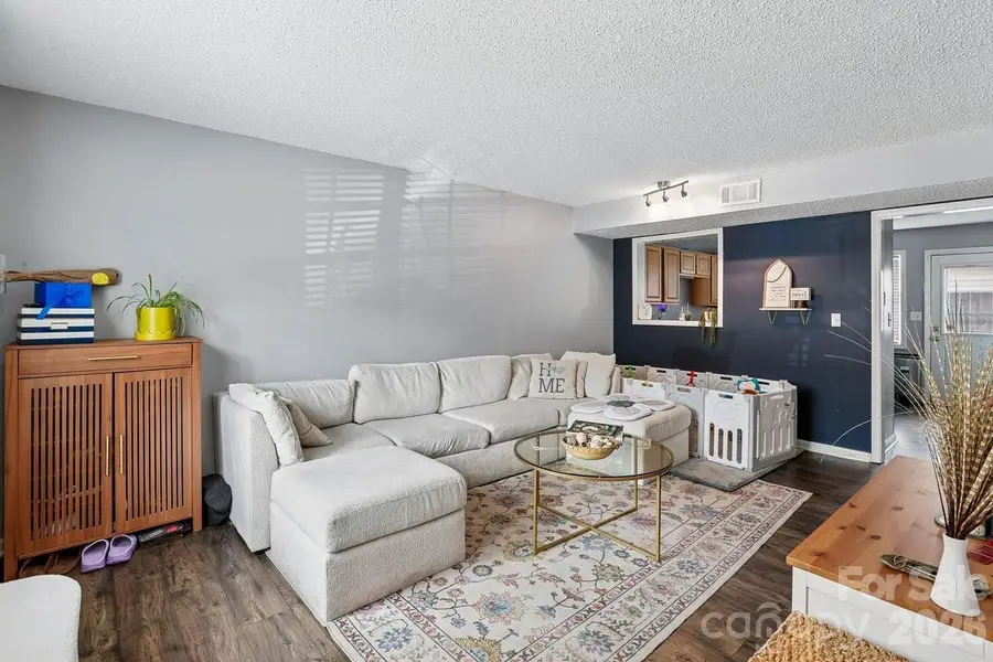 1300 Larchmont Place #303, Salisbury, NC 28144 - #2