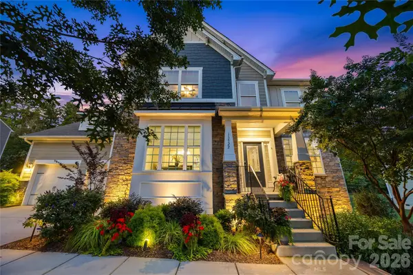 13522 Hyperion Hills Lane, Charlotte, NC 28278
