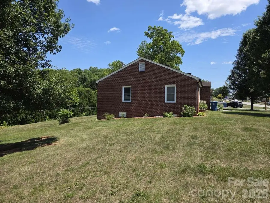 744 Pleasant Hill Road, Lenoir, NC 28645 - #2