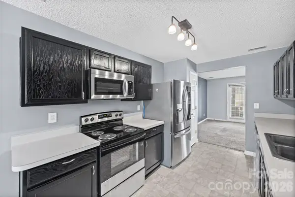 3240 Barons Court Road, Charlotte, NC 28213