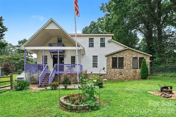3315 Carver Place, Charlotte, NC 28269