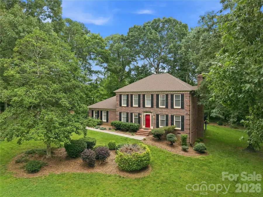 3906 Wandering Lane Ne, Hickory, NC 28601 - #2