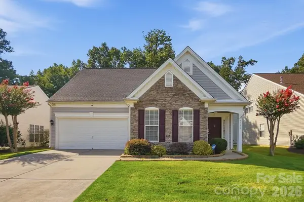 8530 Heron Glen Drive, Charlotte, NC 28269