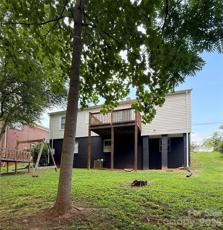416 Edgewood Drive Sw, Lenoir, NC 28645 - #3