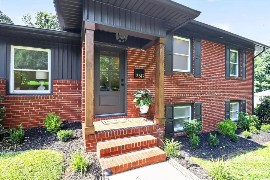 3617 Woodleaf Road, Charlotte, NC 28205 - #2