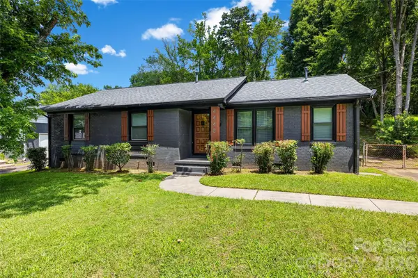 4448 Ridge Valley Drive, Charlotte, NC 28208
