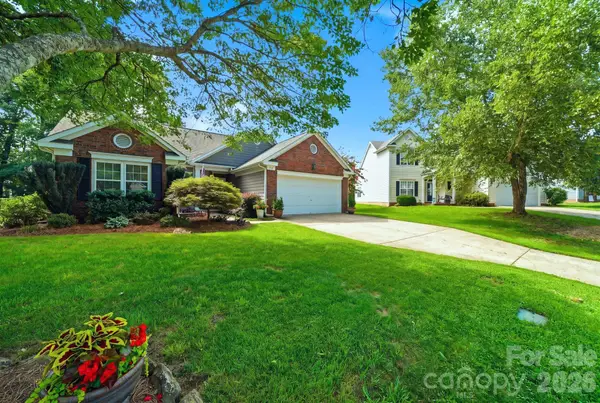 1347 Eisenhower Place Nw, Concord, NC 28027