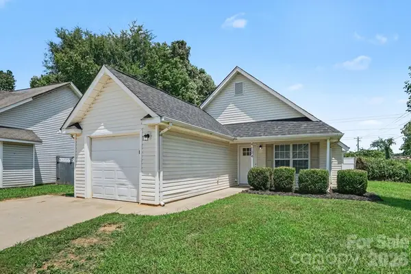 4104 Canyon Creek Lane, Charlotte, NC 28216