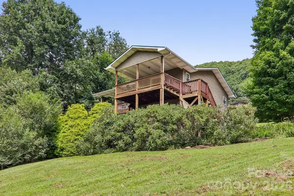 169 Highview Drive, Maggie Valley, NC 28751